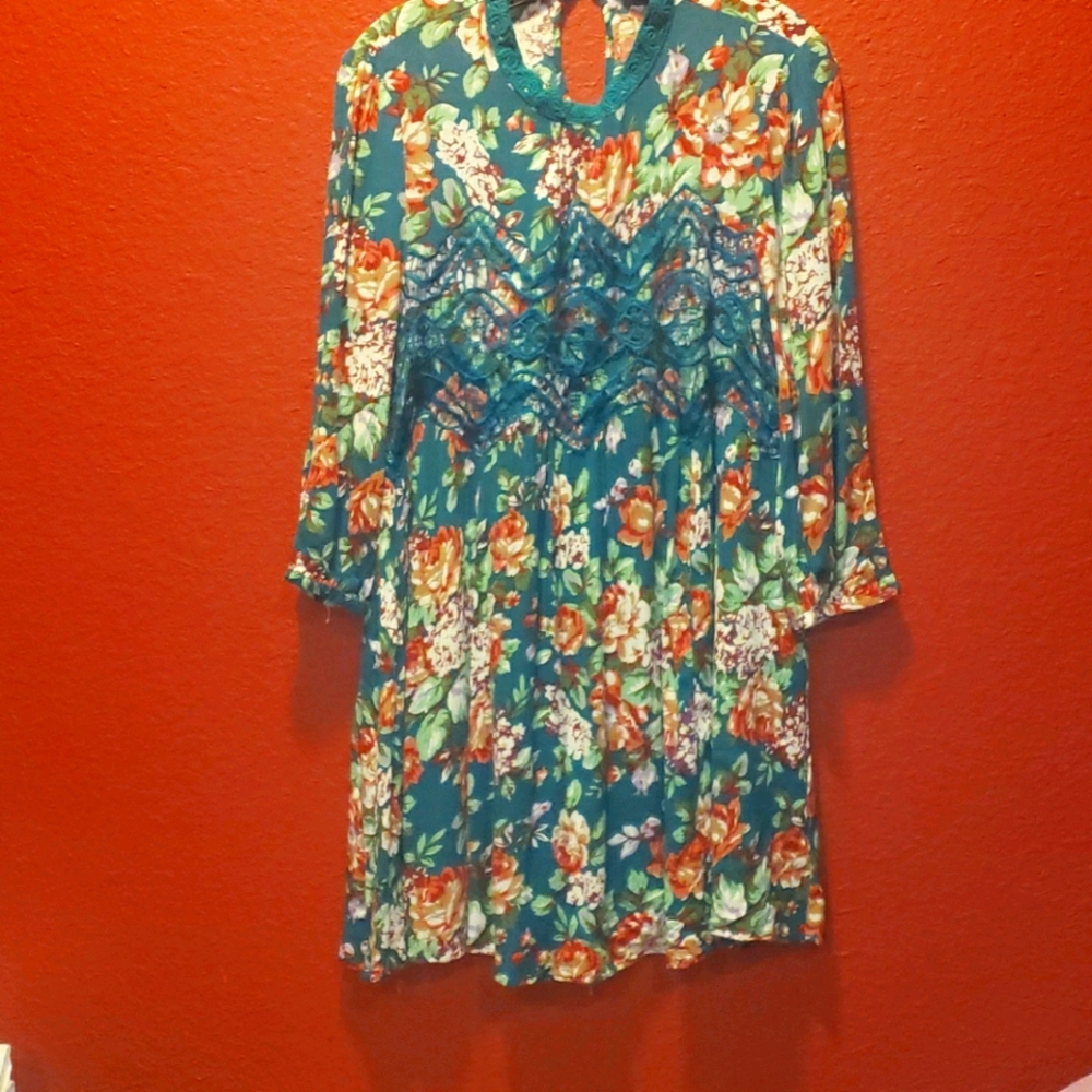 Floral lace turquoise dress